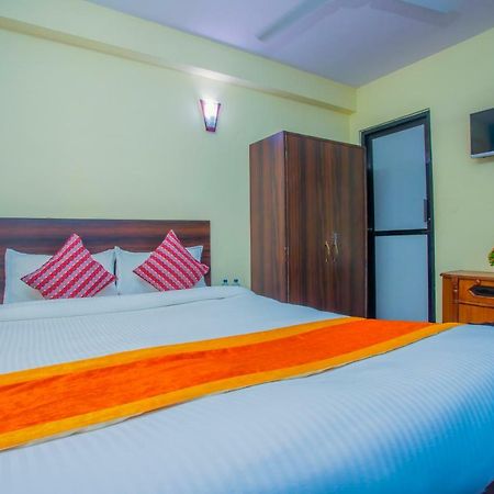 Oyo 492 Hotel Yeti Home Kathmandu Exterior photo