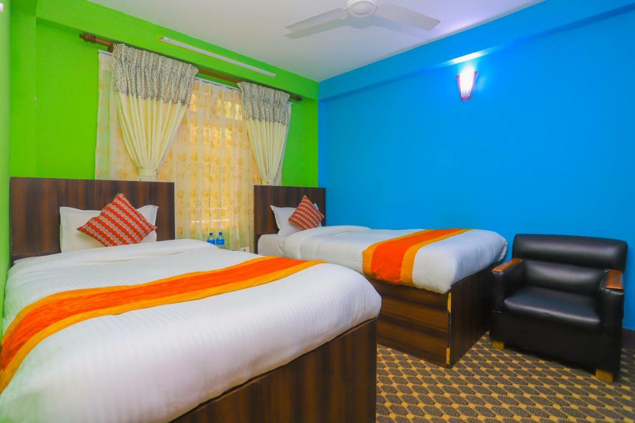 Oyo 492 Hotel Yeti Home Kathmandu Exterior photo